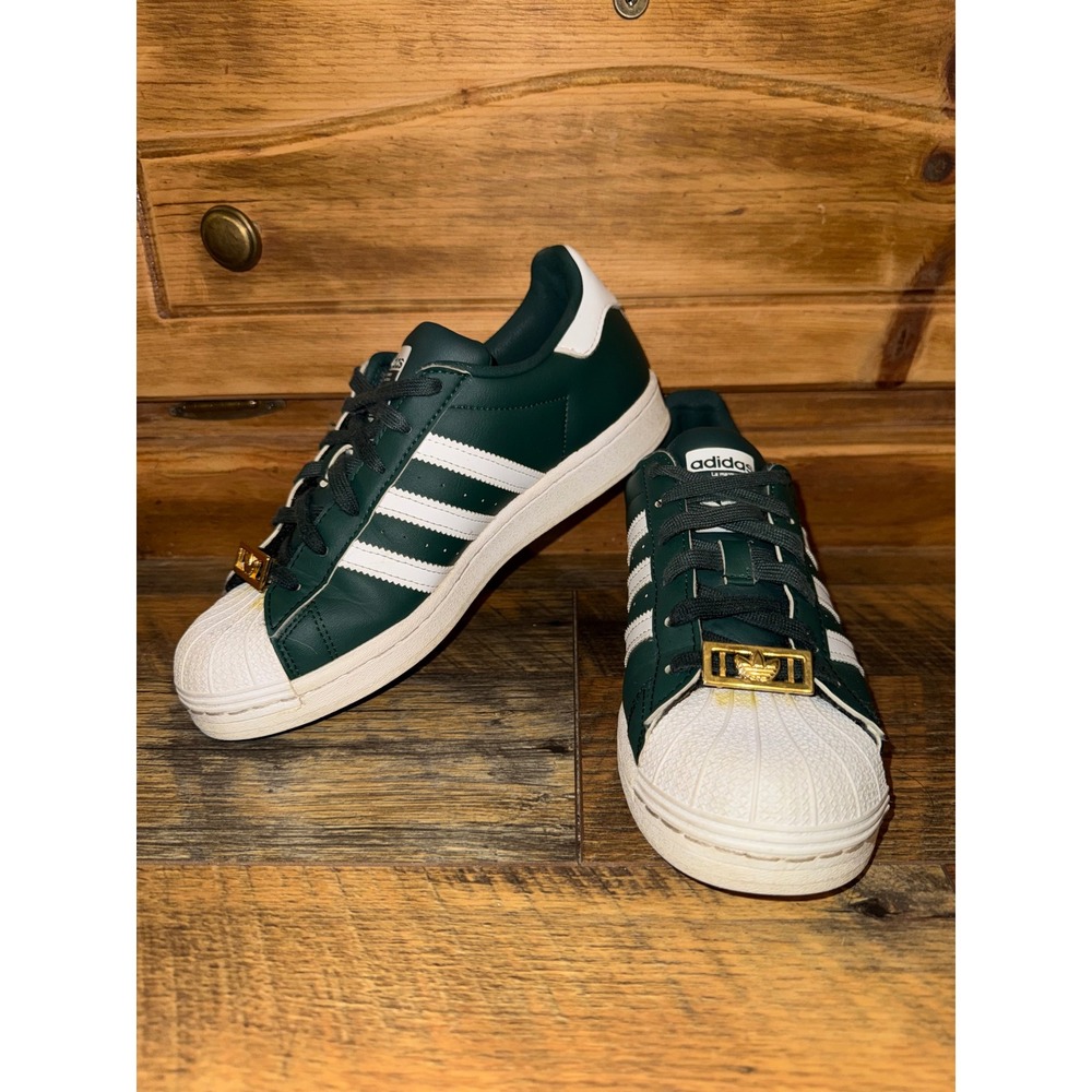 Adidas Superstar Collegiate Green White Gold Lace Charm Size 7 HP2358